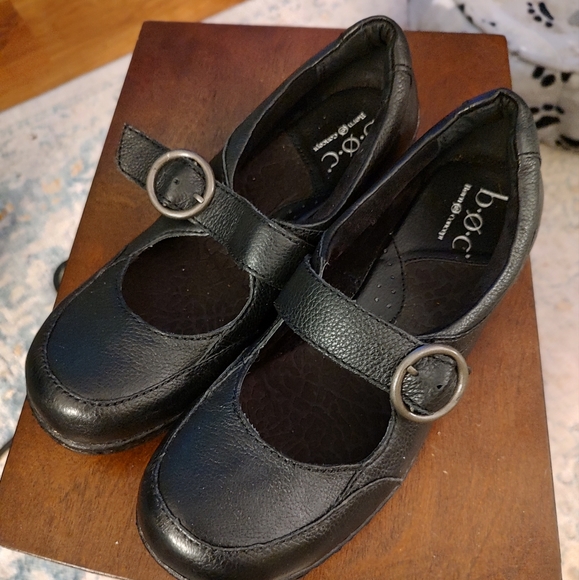 Born BC3647 Black Adjustable Strap Mary Jane Flat Shoes - Picture 6 of 7